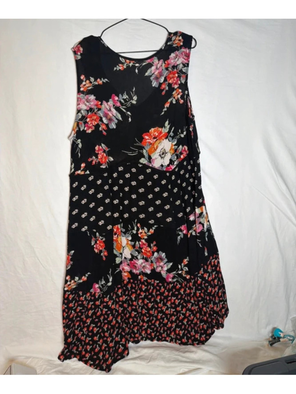 Bila Black Floral Dress Large